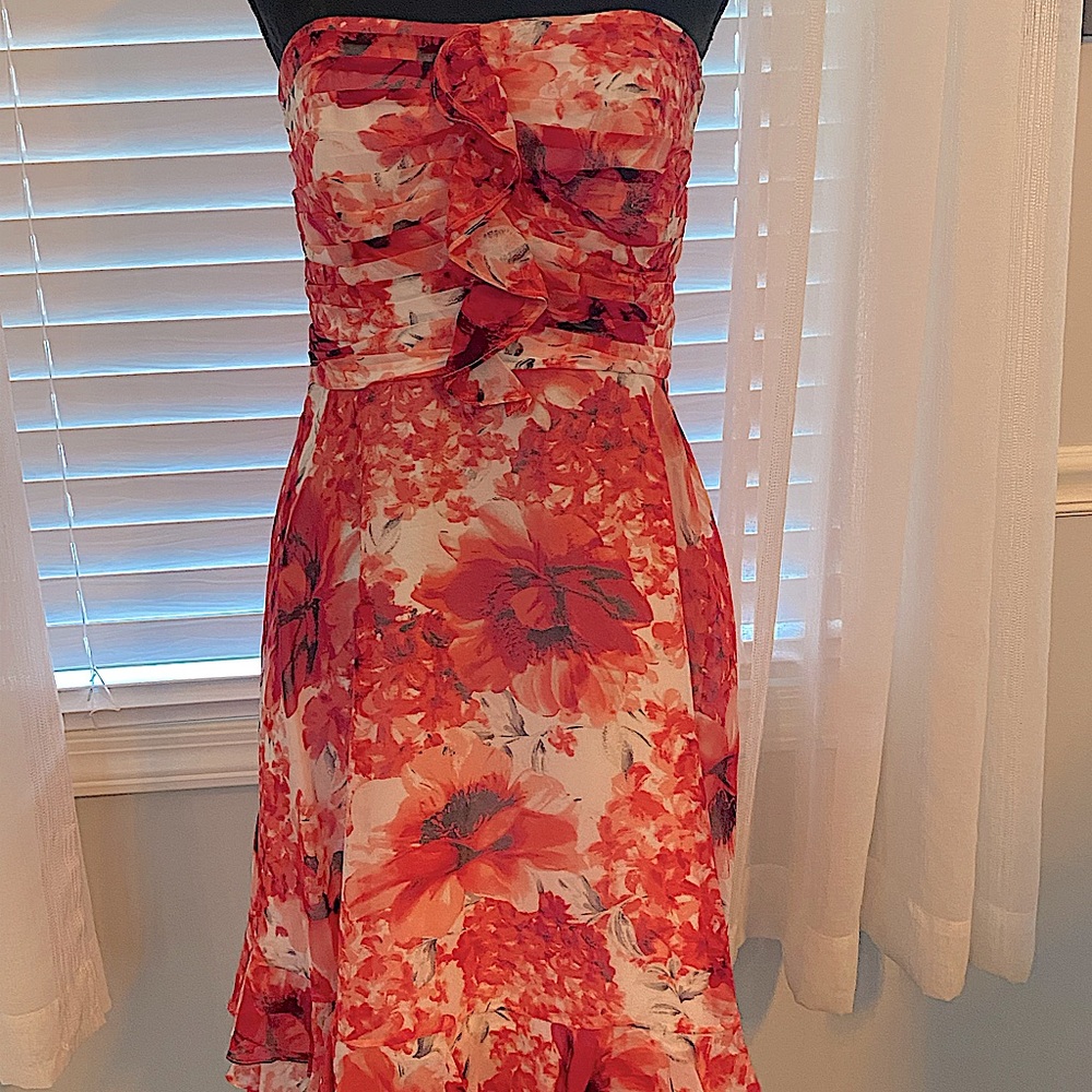 Strapless floral ruffled dress